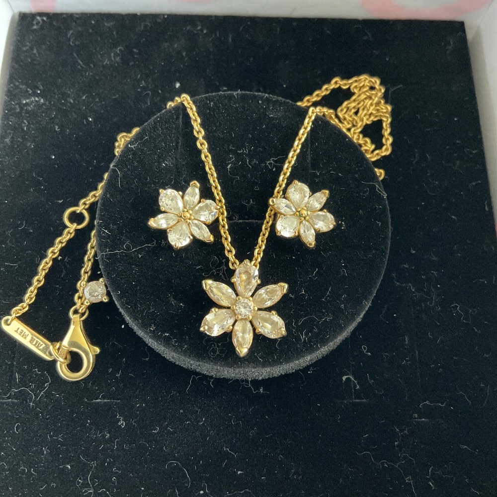 New Pandora gold set - Picture 4 of 8